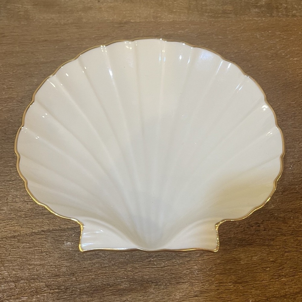 VTG Lenox Ivory Clam Scallop Shell Candy Trinket Dish 24 KT Gold Trim 7" USA